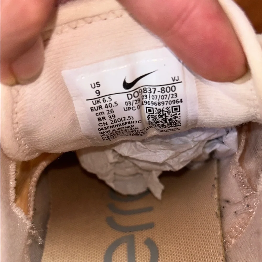 Nike Zoom SuperRep air 4 Cream Sneakers with Canvas Material